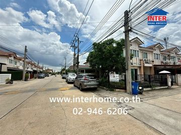 Two-story townhome, 36 sq.wa., Pruksa Ville 37 Watcharapol-Permsin, Soi Permsin 34, Sukhaphiban 5 Road, Permsin Road, Sai Mai District, Bangkok.