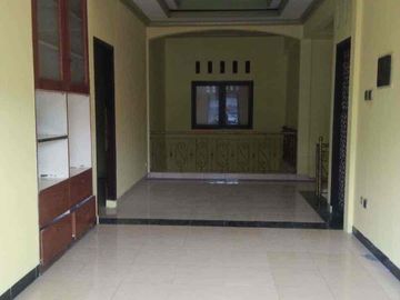 Dijual Rumah Taman laguna Cibubur