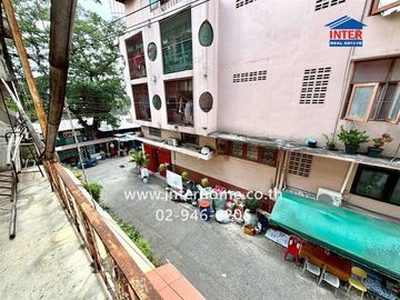 4.5-story commercial building, 17 sq.wa., located on Soi Phetchaburi 7, Phetchaburi Road, Phaya Thai District, Bangkok.