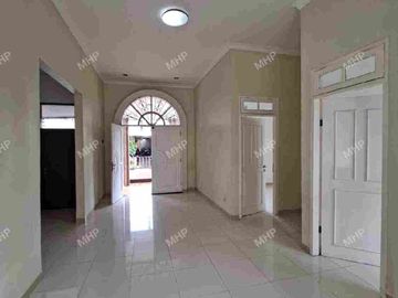 Rumah Luas 200 Dijual/Disewakan Harga Nego