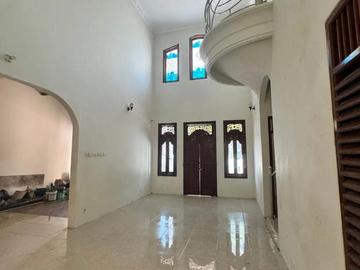 Rumah 2 Lt Hook di Bukit Seruni, Sendangmulyo Tembalang Semarang