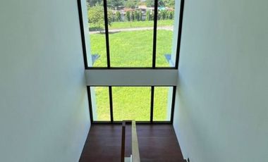 New Deluxe 5 Bedroom House and Lot for Sale in Alabang West, Las Piñas City
