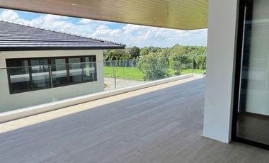 New Deluxe 5 Bedroom House and Lot for Sale in Alabang West, Las Piñas City