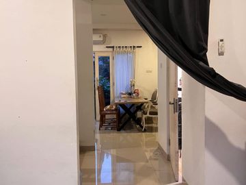 Dijual Rumah 3 Lantai dengan Basement & Rooftop Dekat MRT Lebak Bulus & Labschool Cirendeu