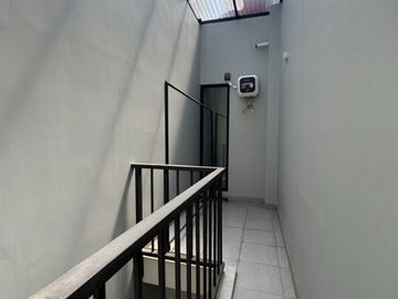 Y. DISEWAKAN RUMAH SUMMARECON BANDUNG CLUSTER FLORA TYPE FANNYA PREMIUM