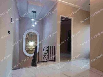 Dijual Rumah 2 Lantai Bangunan Baru Lokasi Strategis di Jagakarsa Jakarta Selatan Unit Terbatas