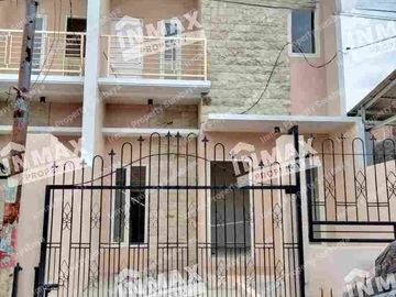 Dijual rumah 2 lantai minimalis baru bonus AC