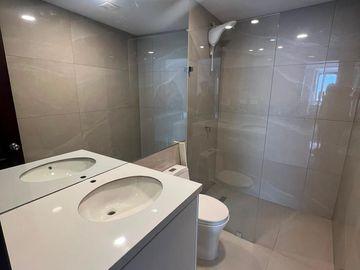 SUITE AMOBLADA EN CUMBAYÁ CENTRAL DE ESTRENO EN RENTA