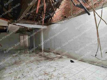 Rumah bahan lebar 9 di komplek Taman Modern, Cakung, Jakarta Timur, bebas banjir