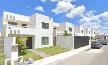 VENTA DE HERMOSA CASA, NO RENTES MAS E INVIERTE AHORA EN TU FUTURO, SOMOS TU MEJOR OPCION.