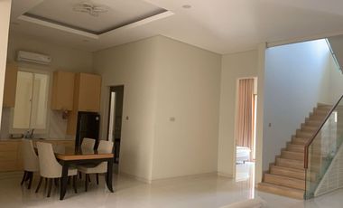 Istimewa MINIMALIS Vila Bukit Regency Pakuwon Indah