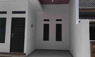 Dijual rumah siap huni baru di bangun di telaga mas bekasi utara