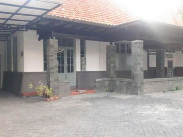 Dijual Rumah Progo Daemo Taman Bungkul Surabaya RON.A2020