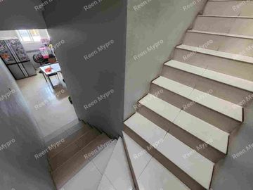 Di Jual Rumah 3 Lantai Siap Huni Kalideres Jakarta Barat