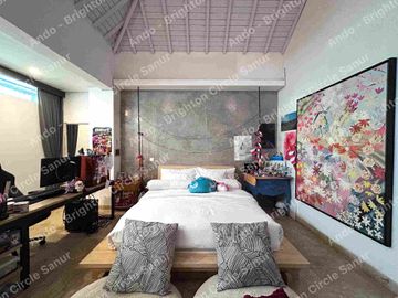 4 BR EXCLUSIVE SPACIOUS VILLA FURNISHED IN BATU BELIG CANGGU