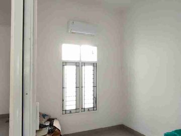 Di jual cepat rumah siap huni anti rayap di Cluster Barleria f2