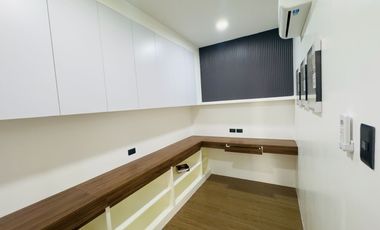 5 Bedrooms Furnished  House and Lot for Sale in BF Resort Village, Talon Dos, Las Piñas City