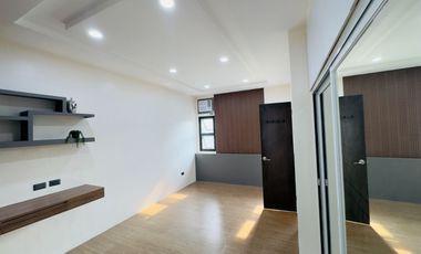 5 Bedrooms Furnished  House and Lot for Sale in BF Resort Village, Talon Dos, Las Piñas City