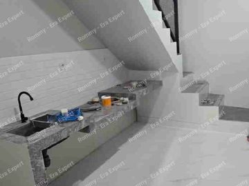 Dijual Rumah 2 Lantai Siap Huni Bangunan Baru Harga dibawah 1 Miliar Lokasi strategis di Lubang Buaya Jakarta Timur