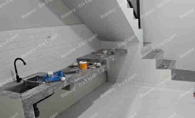 Dijual Rumah 2 Lantai Siap Huni Bangunan Baru Harga dibawah 1 Miliar Lokasi strategis di Lubang Buaya Jakarta Timur