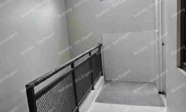 Dijual Rumah 2 Lantai Siap Huni Bangunan Baru Harga dibawah 1 Miliar Lokasi strategis di Lubang Buaya Jakarta Timur