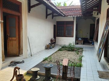 RUMAH DIJUAL SOLO BARAT DEKAT PASAR KARTASURA