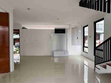 Dijual Villa Hook Baru Private Pool Di Gondorejo Oro-Oro Ombo Batu