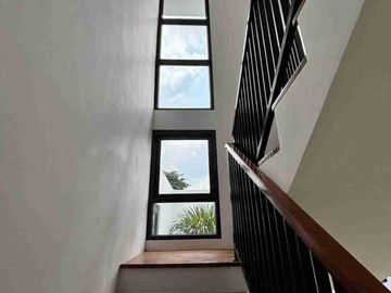 Dijual Villa Hook Baru Private Pool Di Gondorejo Oro-Oro Ombo Batu