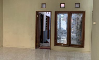 Disewakan Rumah Siap Huni Perumahan Graha Sampurna Indah Wiyung, Surabaya