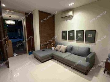 Dijual rumah murah di Grand Eastwood Citraland