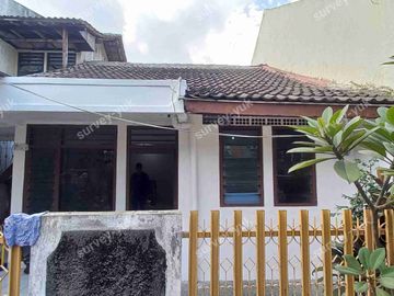 Rumah Sewa  dekat UIN strategis dalam perumahan Ciputat bebas banjir