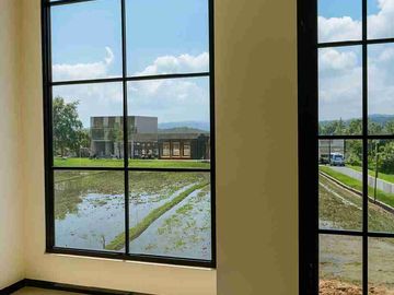 “Rumah 2 Lantai Murah di Kota Malang – View Pegunungan!”