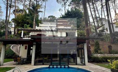 Venta de departamento con alberca y jacuzzi en Avandaro