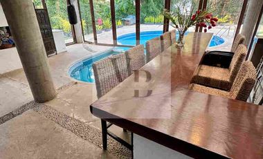 Venta de departamento con alberca y jacuzzi en Avandaro