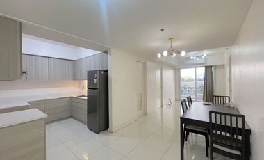 Spacious 2 Bedroom Condo for Sale in Oak Harbor Residences Near MOA & NAIA