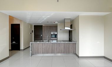 Best Value 2 Bedroom Condo with Balcony in St. Moritz McKinley for Sale