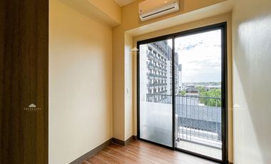 Best Value 2 Bedroom Condo with Balcony in St. Moritz McKinley for Sale