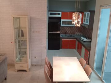 Disewakan Rumah 2 Lantai Semi Furnish Citra Grand Cibubur