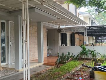 Disewakan Rumah 2 Lantai Semi Furnish Citra Grand Cibubur