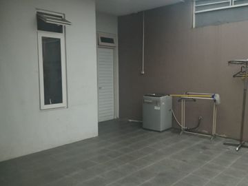Disewakan Rumah 2 Lantai Semi Furnish Citra Grand Cibubur