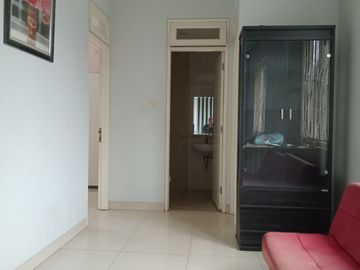 Disewakan Rumah 2 Lantai Semi Furnish Citra Grand Cibubur