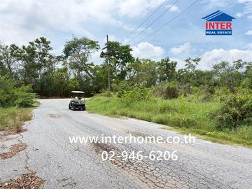 Vacant land, 843 square wah, located on Soi Lam Luk Ka 223, near Lam Luk Ka Country Club Golf Course, Lam Luk Ka, Pathum Thani.