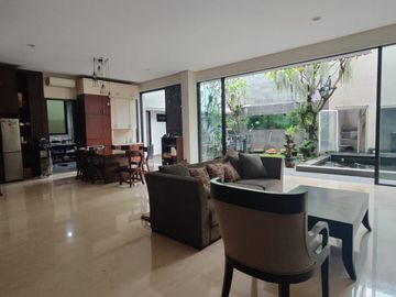 Dijual Rumah Siap Huni Graha Natura Lokasi Surabaya Barat Harga Nego
