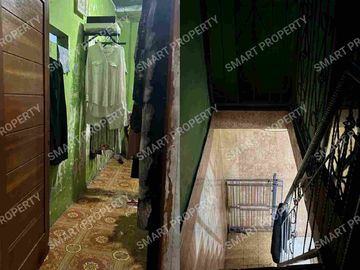 DI JUAL RUMAH 3 LANTAI LOKASI STRATEGIS COCOK UNTUK KOS KOSAN DI PALMERAH JAKARTA BARAT