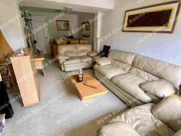 LINDA CASA EN VENTA EN HACIENDA DEL VALLE II, EN PRIVADA A 10 MINUTOS DEL PARQUE INDUSTRIAL TOLUCA 2000