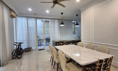 DIJUAL – RUMAH THE MANSION, PAKUWON INDAH SURABAYA BARAT – Dekat PTC