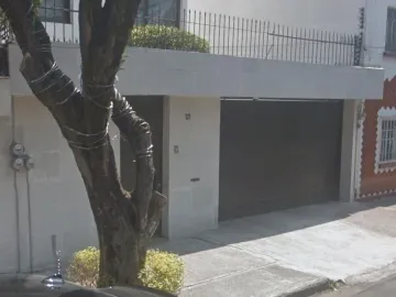 Casa en venta, en calle NUBIA, Colonia Clavería, CDMX