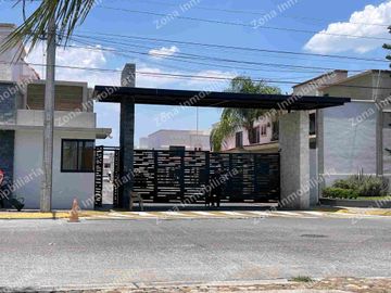 CASA AMUEBLADA EN QUINTA LAS VILLAS IRAPUATO