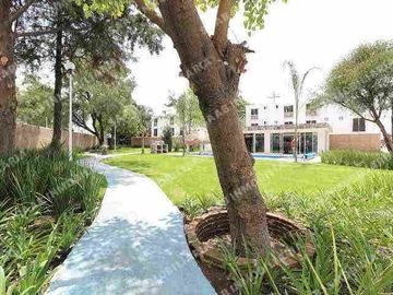 Casa en residencial Cruz del sur