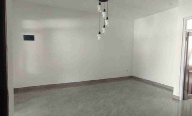 Dijual rumah 2 lantai bebas banjir di pondok kopi Jakarta timur